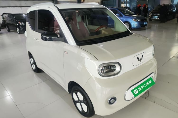 Used Wuling Hongguang MINIEV 2024 3rd Generation 215km Advanced Version Front Right 45 Deg