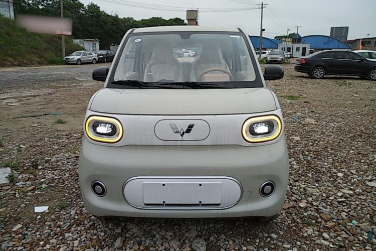Used Wuling Hongguang MINIEV 2024 3rd Generation 215km Youth Edition Front