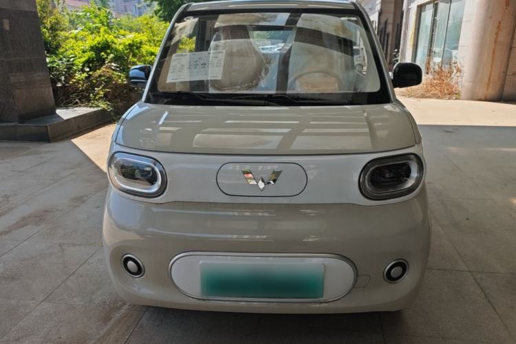 Used Wuling Hongguang MINIEV 2024 3rd Generation 215km Youth Edition Front