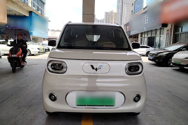 Used Wuling Hongguang MINIEV 2024 3rd Generation 215km Advanced Version Front