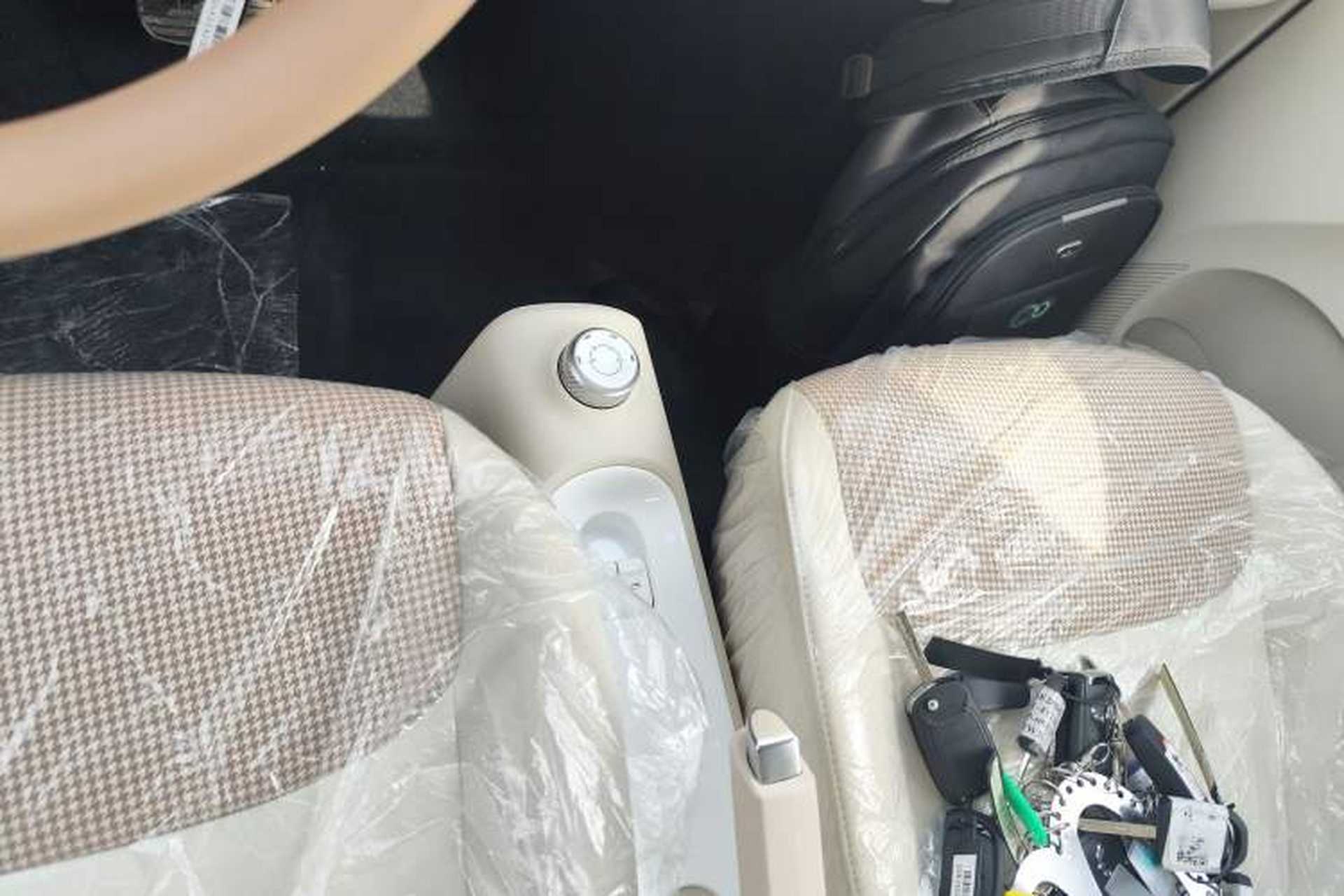 Used Wuling Hongguang MINIEV 2024 3rd Generation 215km Youth Edition Gear Lever