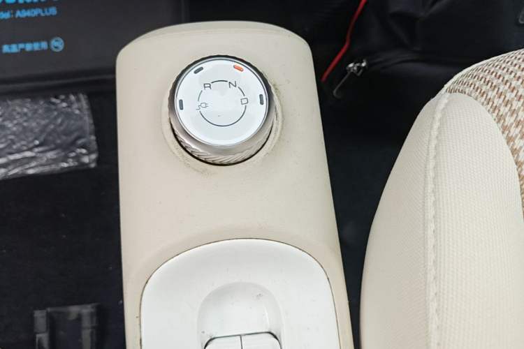 Used Wuling Hongguang MINIEV 2024 3rd Generation 215km Advanced Version Gear Lever