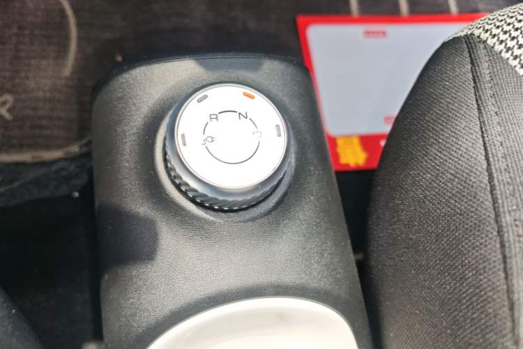 Used Wuling Hongguang MINIEV 2024 3rd Generation 215km Advanced Version Gear Lever