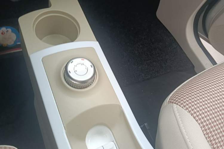 Used Wuling Hongguang MINIEV 2024 3rd Generation 215km Youth Edition Gear Lever
