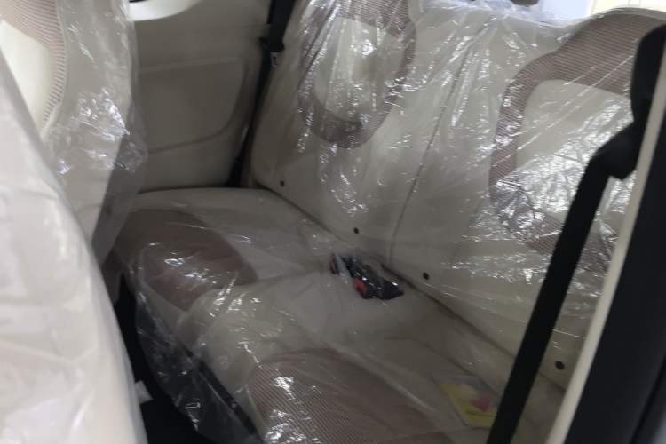 Used Wuling Hongguang MINIEV 2024 3rd Generation 215km Youth Edition Interior 1