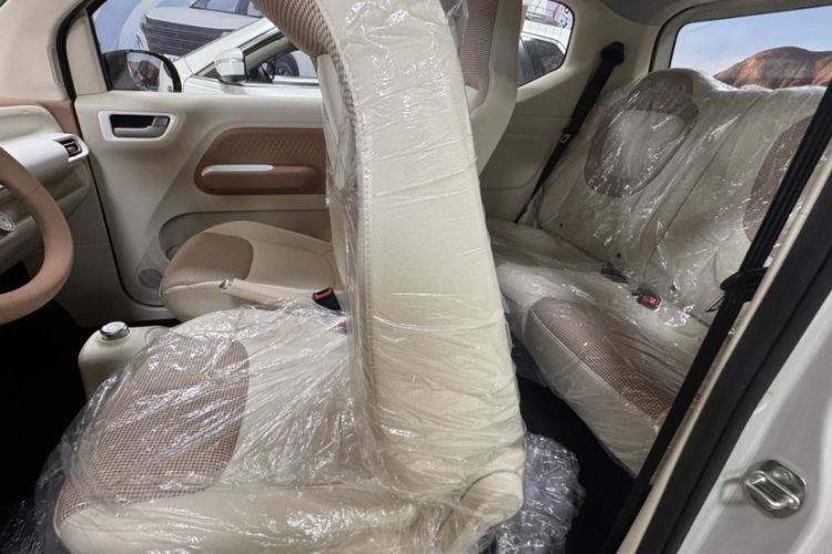 Used Wuling Hongguang MINIEV 2024 3rd Generation 215km Youth Edition Interior 2