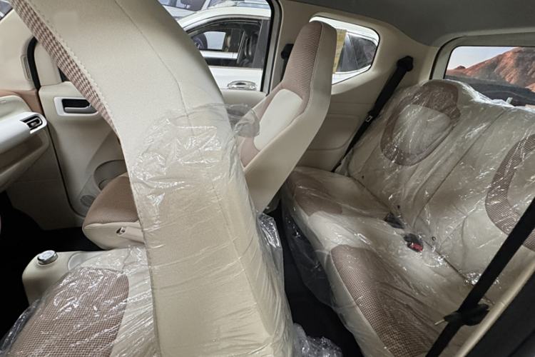 Used Wuling Hongguang MINIEV 2024 3rd Generation 215km Youth Edition Interior 5