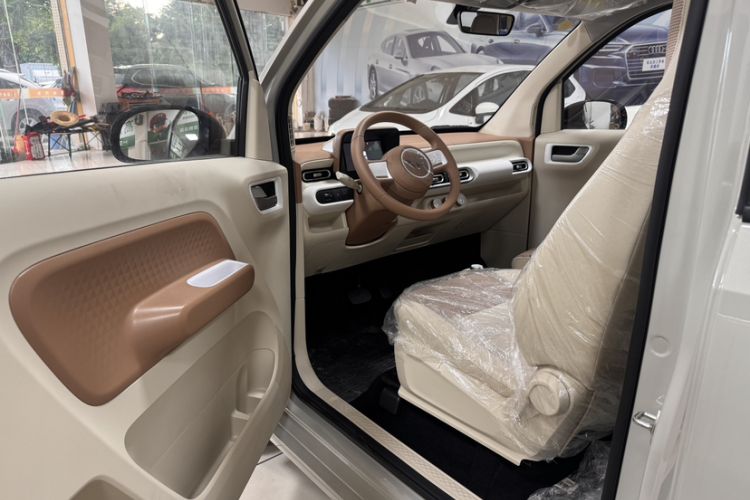Used Wuling Hongguang MINIEV 2024 3rd Generation 215km Youth Edition Interior 7