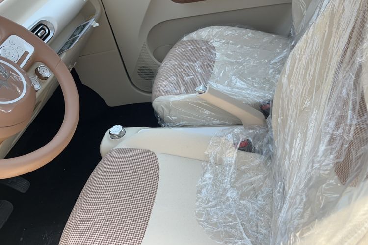 Used Wuling Hongguang MINIEV 2024 3rd Generation 215km Youth Edition Interior 8
