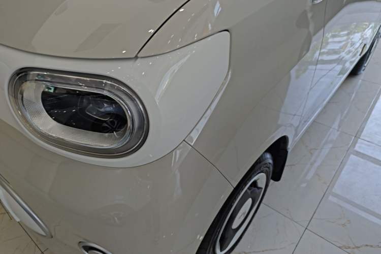 Used Wuling Hongguang MINIEV 2024 3rd Generation 215km Youth Edition Left Front Headlight