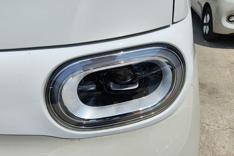 Used Wuling Hongguang MINIEV 2024 3rd Generation 215km Youth Edition Left Front Headlight