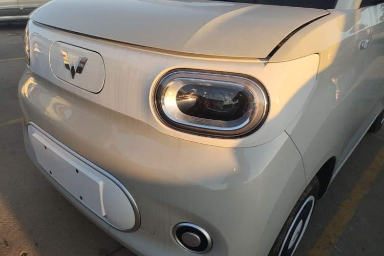 Used Wuling Hongguang MINIEV 2024 3rd Generation 215km Youth Edition Left Front Headlight