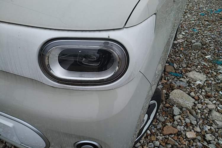 Used Wuling Hongguang MINIEV 2024 3rd Generation 215km Youth Edition Left Front Headlight