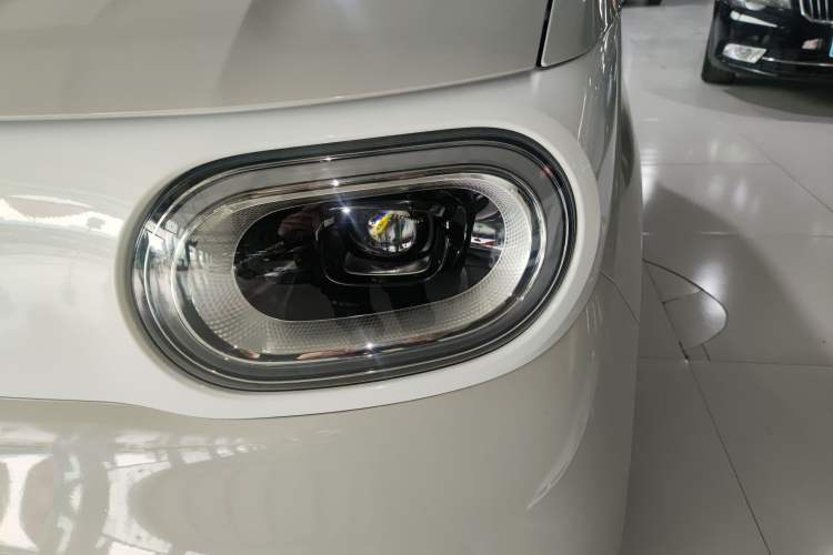 Used Wuling Hongguang MINIEV 2024 3rd Generation 215km Advanced Version Left Front Headlight
