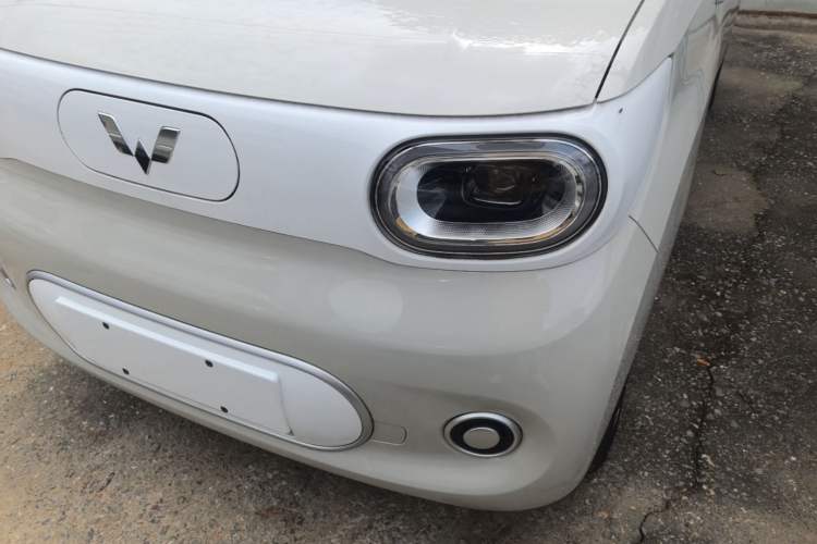 Used Wuling Hongguang MINIEV 2024 3rd Generation 215km Youth Edition Left Front Headlight