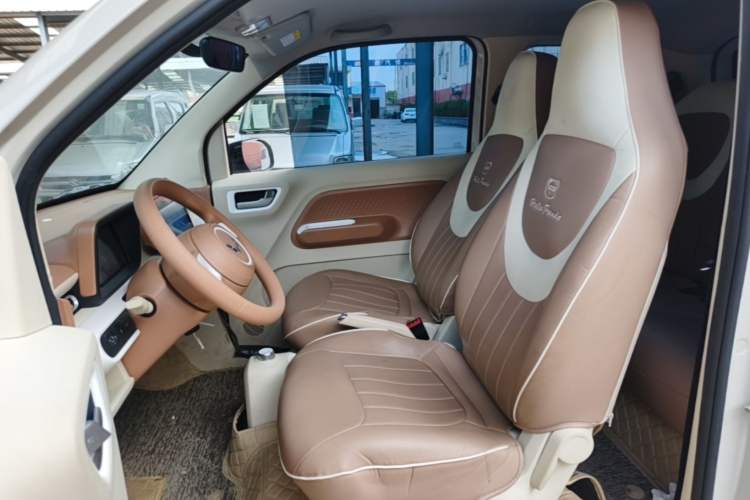 Used Wuling Hongguang MINIEV 2024 3rd Generation 215km Youth Edition Left Front Seat