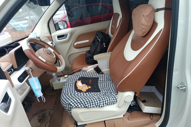 Used Wuling Hongguang MINIEV 2024 3rd Generation 215km Youth Edition Left Front Seat