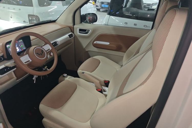 Used Wuling Hongguang MINIEV 2024 3rd Generation 215km Youth Edition Left Front Seat