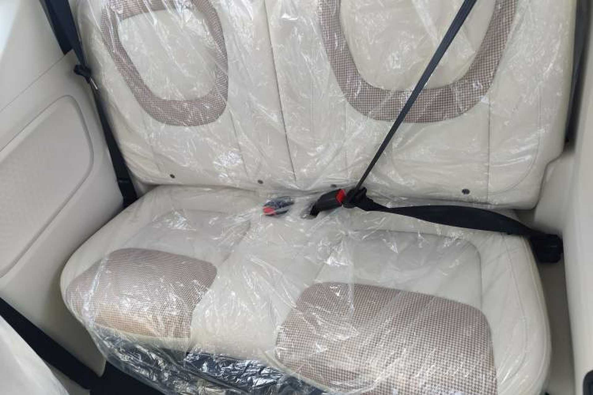 Used Wuling Hongguang MINIEV 2024 3rd Generation 215km Youth Edition Left Rear Seat
