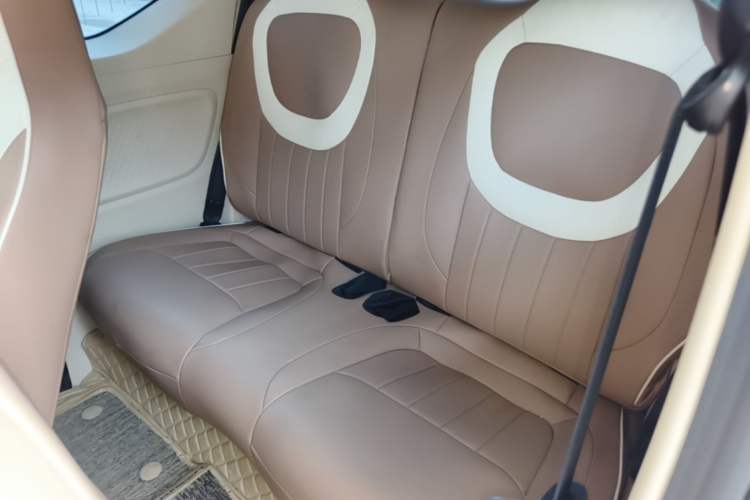 Used Wuling Hongguang MINIEV 2024 3rd Generation 215km Youth Edition Left Rear Seat