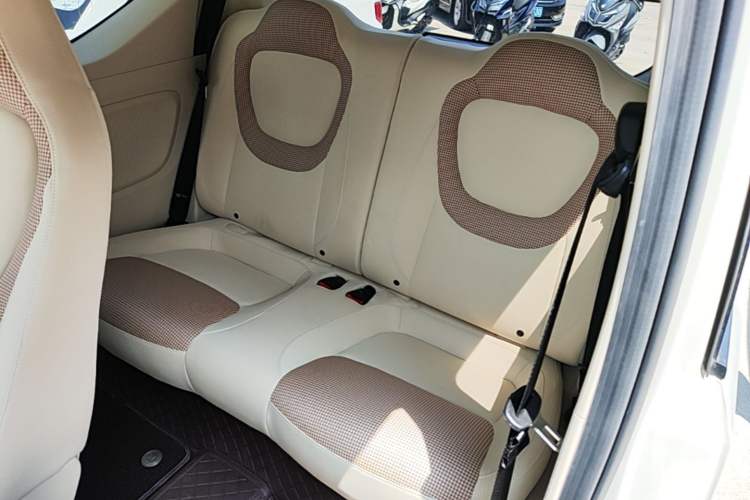 Used Wuling Hongguang MINIEV 2024 3rd Generation 215km Youth Edition Left Rear Seat