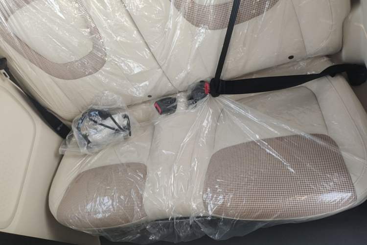 Used Wuling Hongguang MINIEV 2024 3rd Generation 215km Youth Edition Left Rear Seat