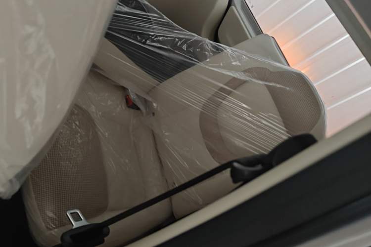 Used Wuling Hongguang MINIEV 2024 3rd Generation 215km Youth Edition Left Rear Seat