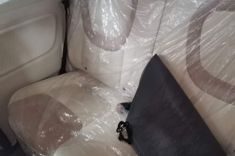 Used Wuling Hongguang MINIEV 2024 3rd Generation 215km Youth Edition Left Rear Seat