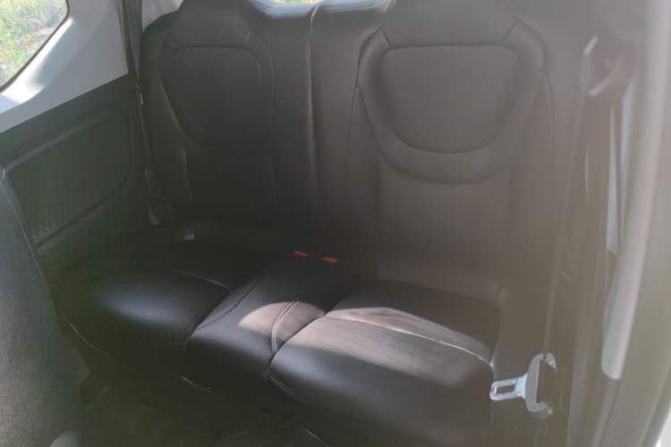 Used Wuling Hongguang MINIEV 2024 3rd Generation 215km Youth Edition Left Rear Seat