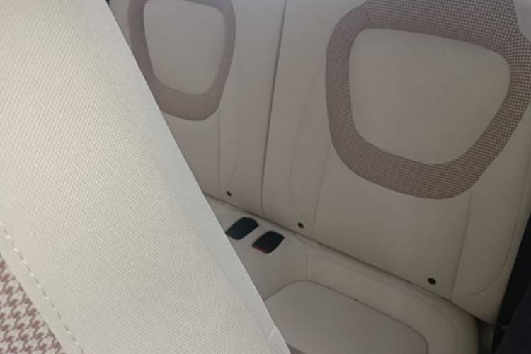 Used Wuling Hongguang MINIEV 2024 3rd Generation 215km Youth Edition Left Rear Seat