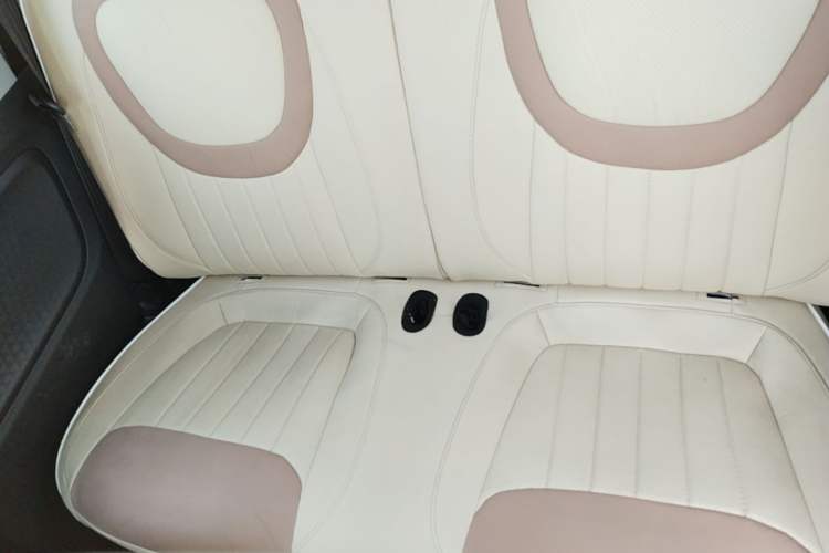 Used Wuling Hongguang MINIEV 2024 3rd Generation 215km Youth Edition Left Rear Seat