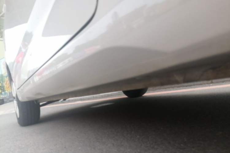 Used Wuling Hongguang MINIEV 2024 3rd Generation 215km Advanced Version Left Side Sill