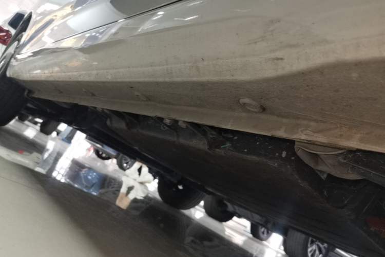 Used Wuling Hongguang MINIEV 2024 3rd Generation 215km Youth Edition Left Side Sill