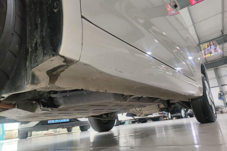 Used Wuling Hongguang MINIEV 2024 3rd Generation 215km Advanced Version Left Side Sill