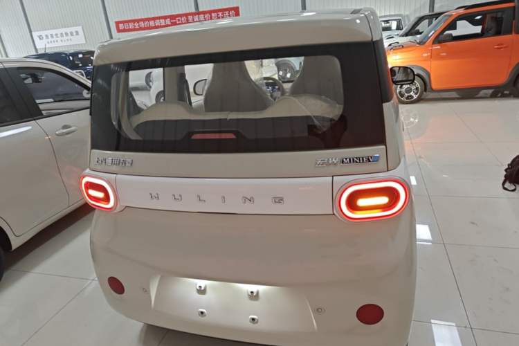 Used Wuling Hongguang MINIEV 2024 3rd Generation 215km Youth Edition Rear