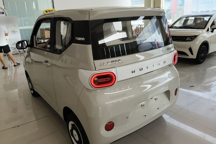 Used Wuling Hongguang MINIEV 2024 3rd Generation 215km Youth Edition Rear Left 45 Deg