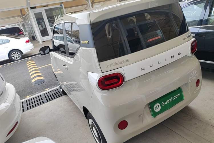 Used Wuling Hongguang MINIEV 2024 3rd Generation 215km Youth Edition Rear Left 45 Deg