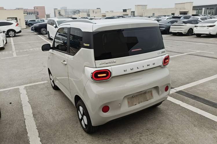 Used Wuling Hongguang MINIEV 2024 3rd Generation 215km Advanced Version Rear Left 45 Deg