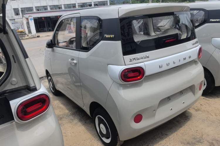 Used Wuling Hongguang MINIEV 2024 3rd Generation 215km Youth Edition Rear Left 45 Deg