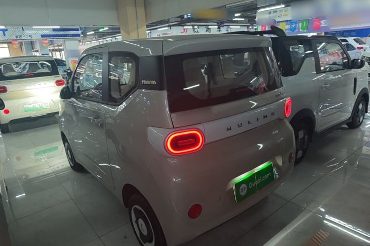 Used Wuling Hongguang MINIEV 2024 3rd Generation 215km Youth Edition Rear Left 45 Deg