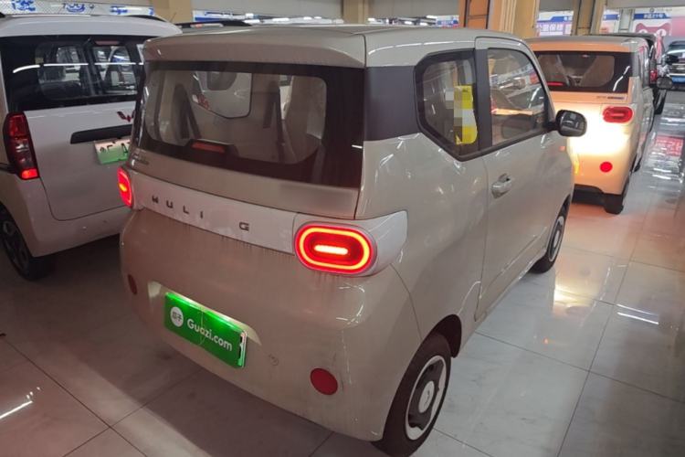 Used Wuling Hongguang MINIEV 2024 3rd Generation 215km Youth Edition Rear Right 45 Deg