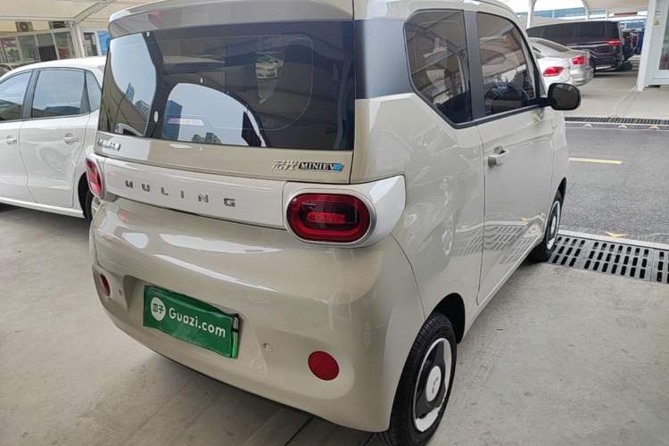 Used Wuling Hongguang MINIEV 2024 3rd Generation 215km Youth Edition Rear Right 45 Deg