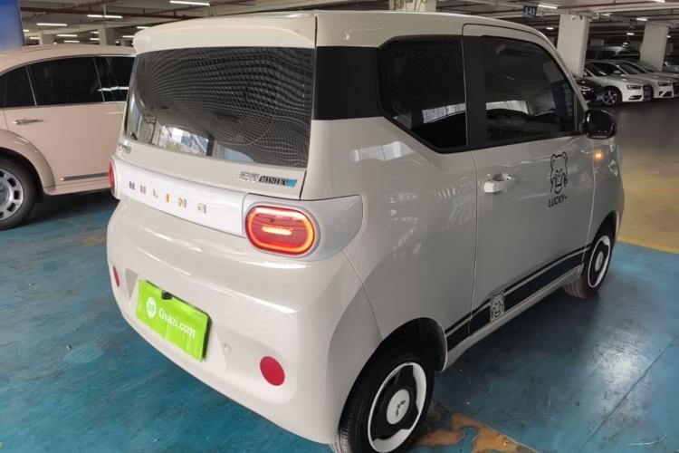 Used Wuling Hongguang MINIEV 2024 3rd Generation 215km Youth Edition Rear Right 45 Deg