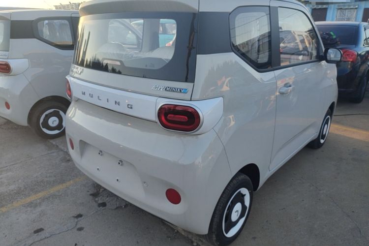Used Wuling Hongguang MINIEV 2024 3rd Generation 215km Youth Edition Rear Right 45 Deg