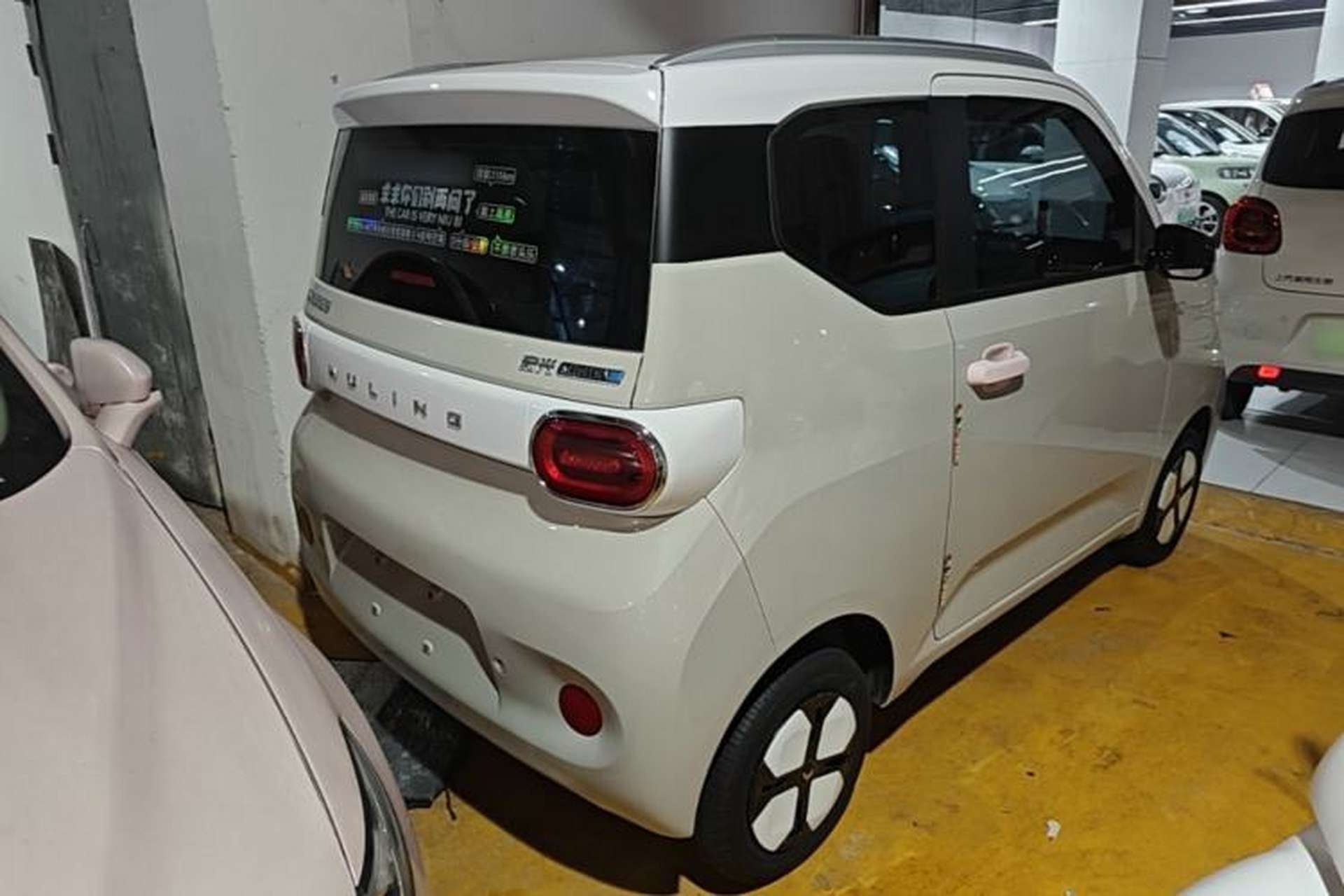 Used Wuling Hongguang MINIEV 2024 3rd Generation 215km Advanced Version Rear Right 45 Deg
