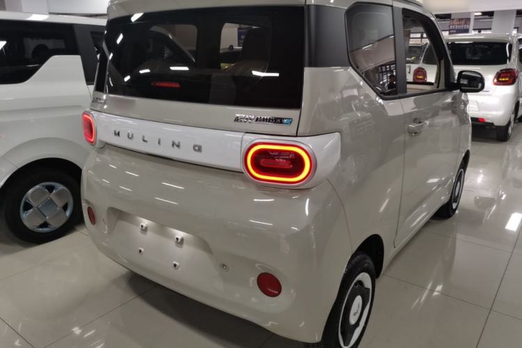 Used Wuling Hongguang MINIEV 2024 3rd Generation 215km Youth Edition Rear Right 45 Deg