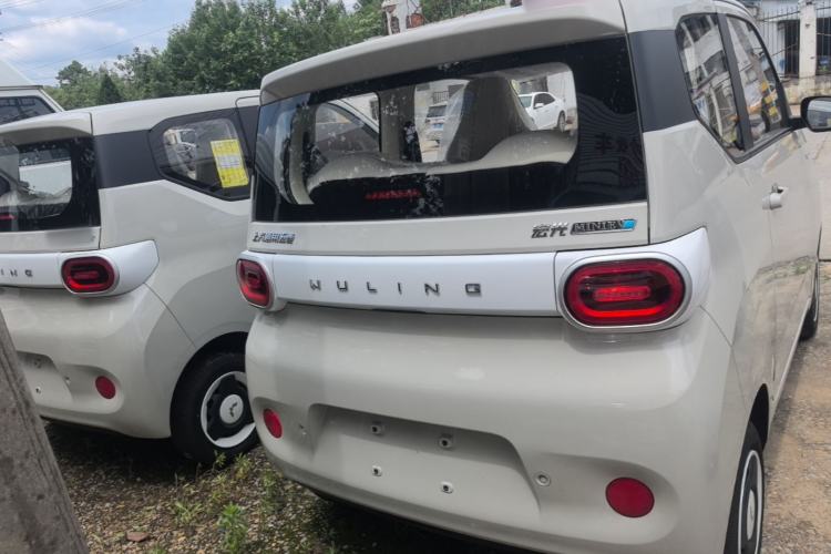 Used Wuling Hongguang MINIEV 2024 3rd Generation 215km Youth Edition Rear