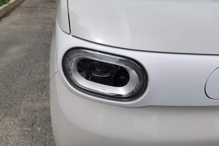 Used Wuling Hongguang MINIEV 2024 3rd Generation 215km Youth Edition Right Front Headlight