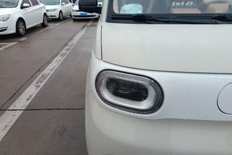 Used Wuling Hongguang MINIEV 2024 3rd Generation 215km Youth Edition Right Front Headlight