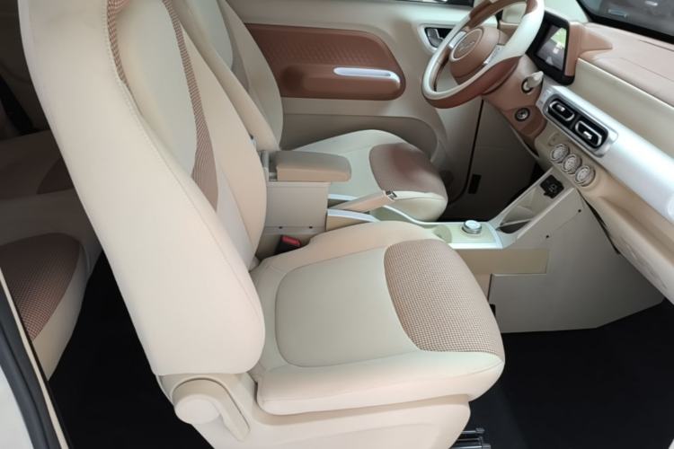 Used Wuling Hongguang MINIEV 2024 3rd Generation 215km Youth Edition Right Front Seat